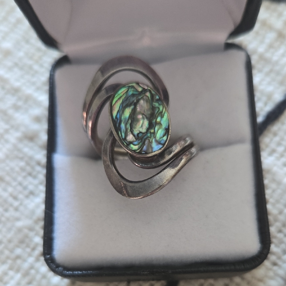 Silver Swirl Ring with Abalone Shell